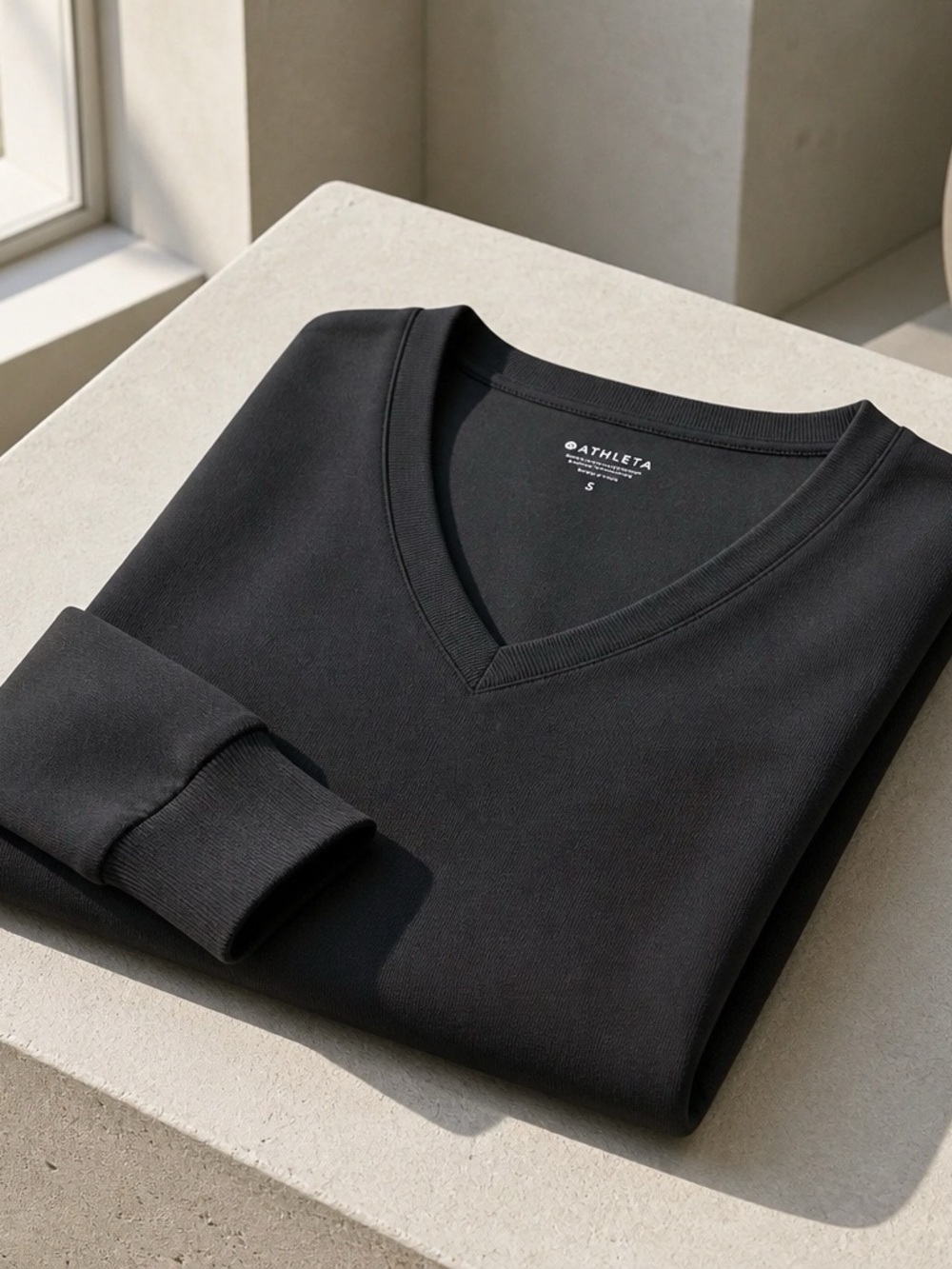 Athleta  Black V-Neck Sweater Pullover
